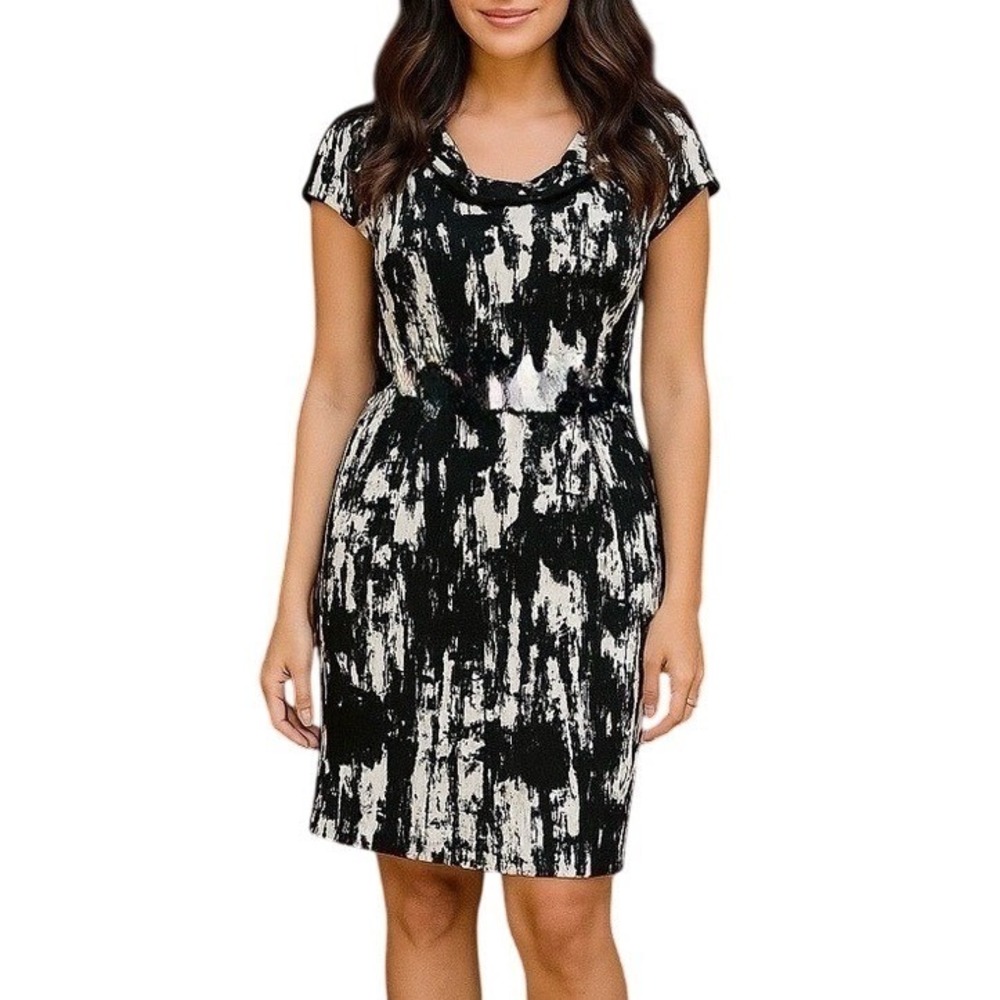 BCX Black/White Abstract Print Short Sleeve Dress w/ Back Zipper
